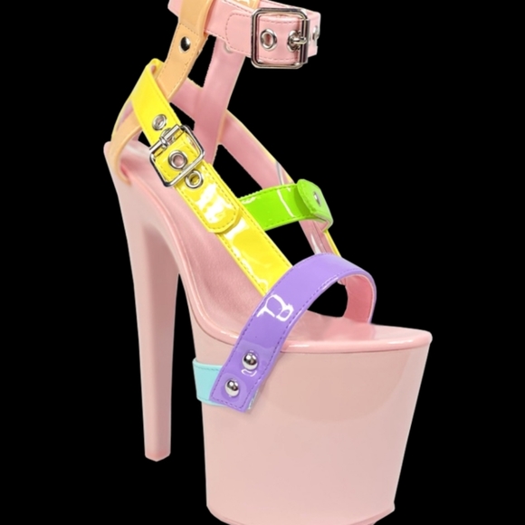 ISO Heels & Shoes - Picture 4 of 9